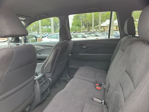 Used 2022 Honda Pilot Sport image 10