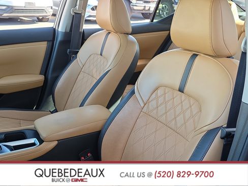 Used 2021 Nissan Sentra SV w/ SV Premium Package image 11