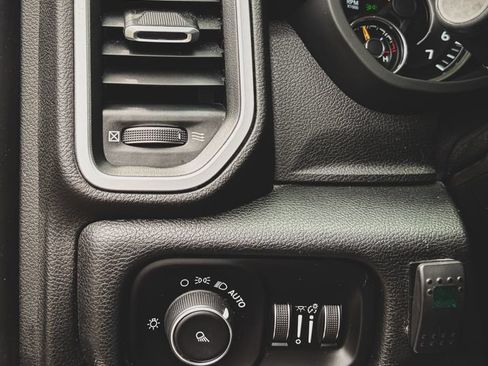 Used 2019 RAM 2500 Big Horn AWD/4WD image 8