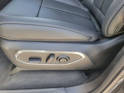 New 2026 Jeep Grand Wagoneer Limited AWD/4WD image 15
