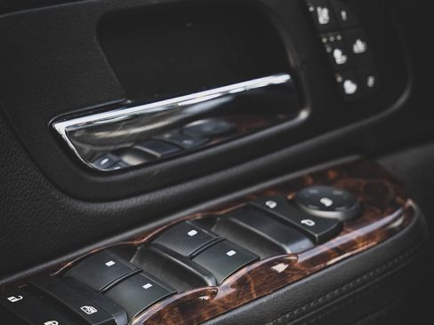 Used 2014 GMC Sierra 3500 Denali image 15