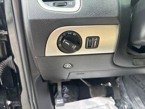 Used 2019 Dodge Durango SXT AWD/4WD image 19