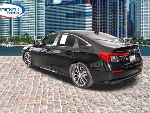 Used 2023 Honda Civic Touring image 5