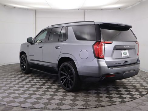 Used 2021 GMC Yukon SLT w/ SLT Premium Package image 7