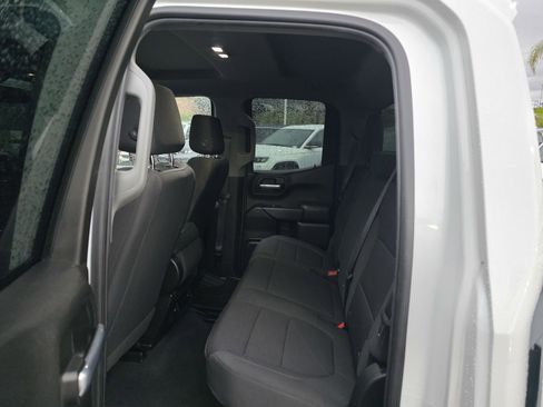 Used 2022 Chevrolet Silverado 1500 Custom image 18