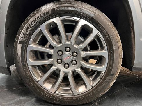 Used 2023 GMC Acadia Denali w/ Denali Ultimate Package image 29