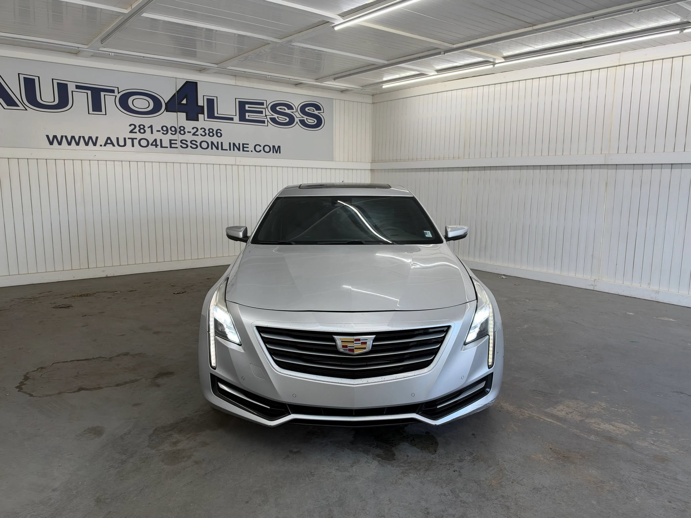 Used 2018 Cadillac CT6 Luxury AWD/4WD image 2