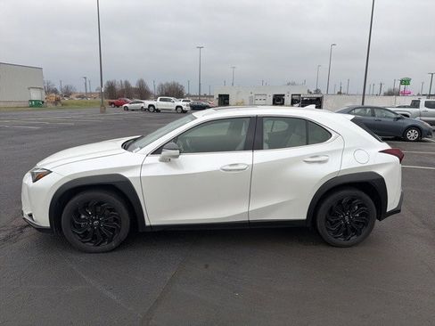 Used 2025 Lexus UX 300h AWD image 3