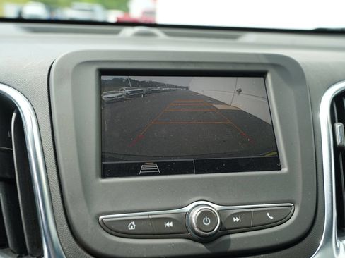 Used 2022 Chevrolet Equinox LT AWD/4WD image 36