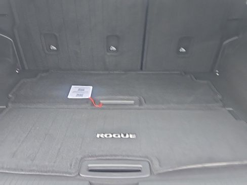 Used 2023 Nissan Rogue Platinum w/ Platinum Premium Package image 43