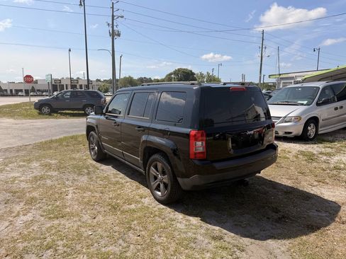 Used 2014 Jeep Patriot High Altitude FWD image 6