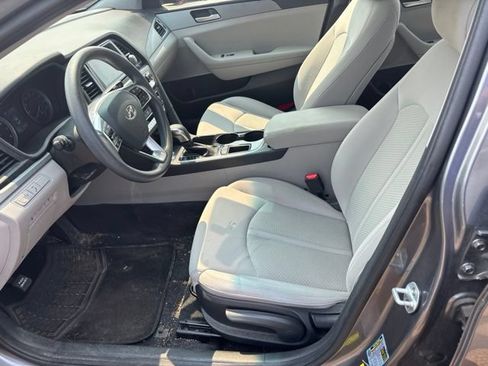Used 2019 Hyundai Sonata SE FWD image 5
