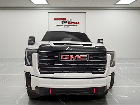 Used 2025 GMC Sierra 2500 AT4 AWD/4WD image 2