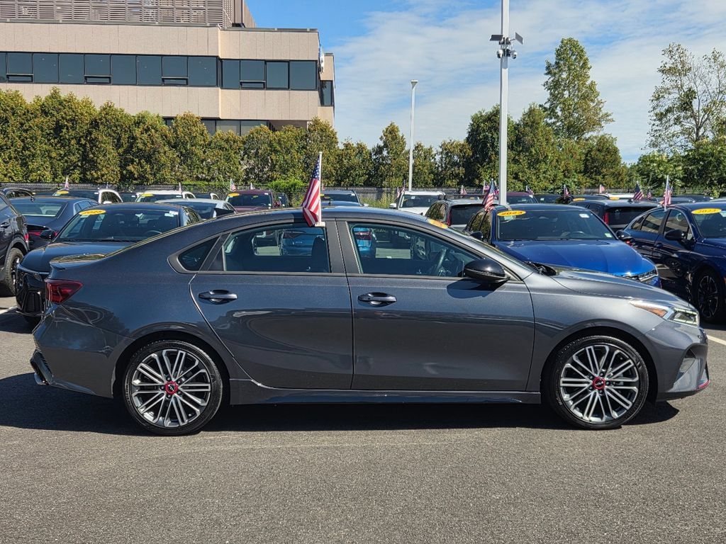 Used 2024 Kia Forte GT FWD image 3