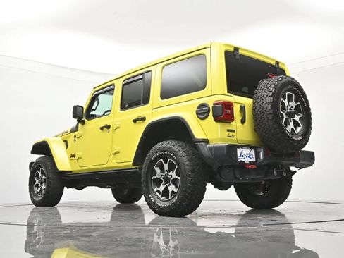 Used 2023 Jeep Wrangler Unlimited Rubicon w/ LED Lighting Group AWD/4WD image 43