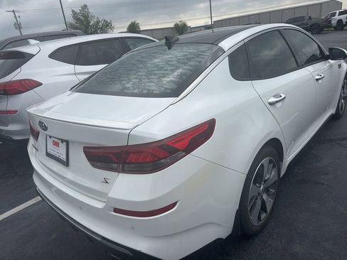 Used 2019 Kia Optima S w/ S Panoramic Sunroof Package FWD image 4