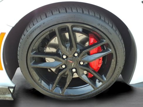 Used 2016 Chevrolet Corvette Stingray Convertible w/ 2LT Preferred Equipment Group RWD image 11