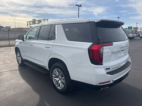 Used 2025 GMC Yukon Denali image 7