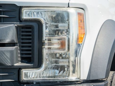 Used 2017 Ford F550 4x4 SuperCab Super Duty image 19