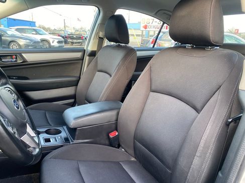 Used 2016 Subaru Legacy 2.5i Premium AWD/4WD image 9