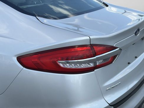 Used 2019 Ford Fusion S FWD image 7