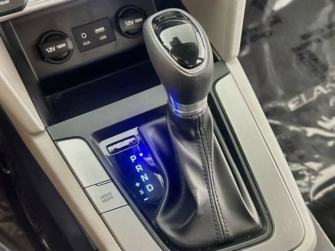 Used 2019 Hyundai Elantra SEL FWD image 33