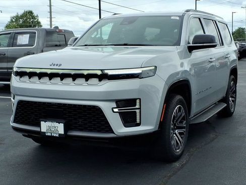 New 2026 Jeep Grand Wagoneer 4WD image 2
