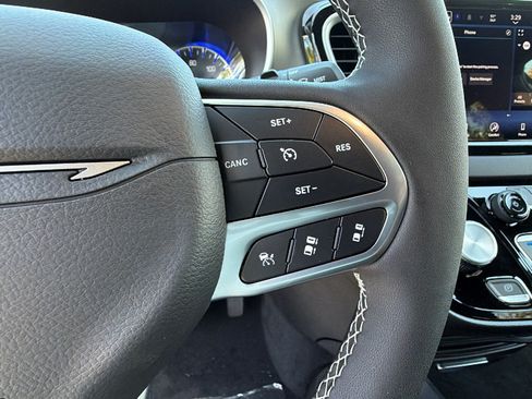 New 2027 Chrysler Pacifica LX FWD image 26