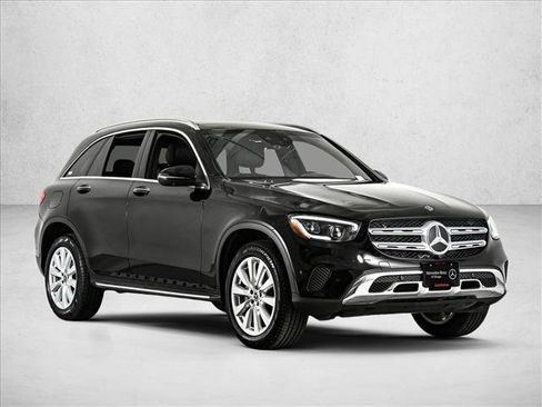 Used 2020 Mercedes-Benz GLC 300 4MATIC image 3