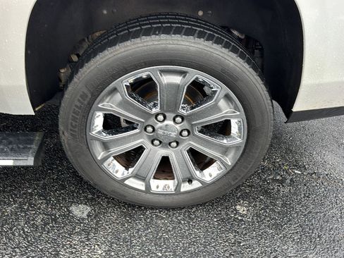 Certified 2016 GMC Yukon Denali w/ Open Road Package image 35