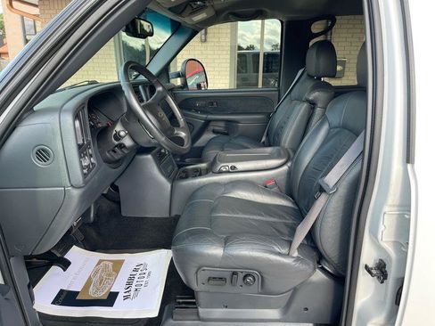 Used 2002 Chevrolet Silverado 3500 LT RWD image 23
