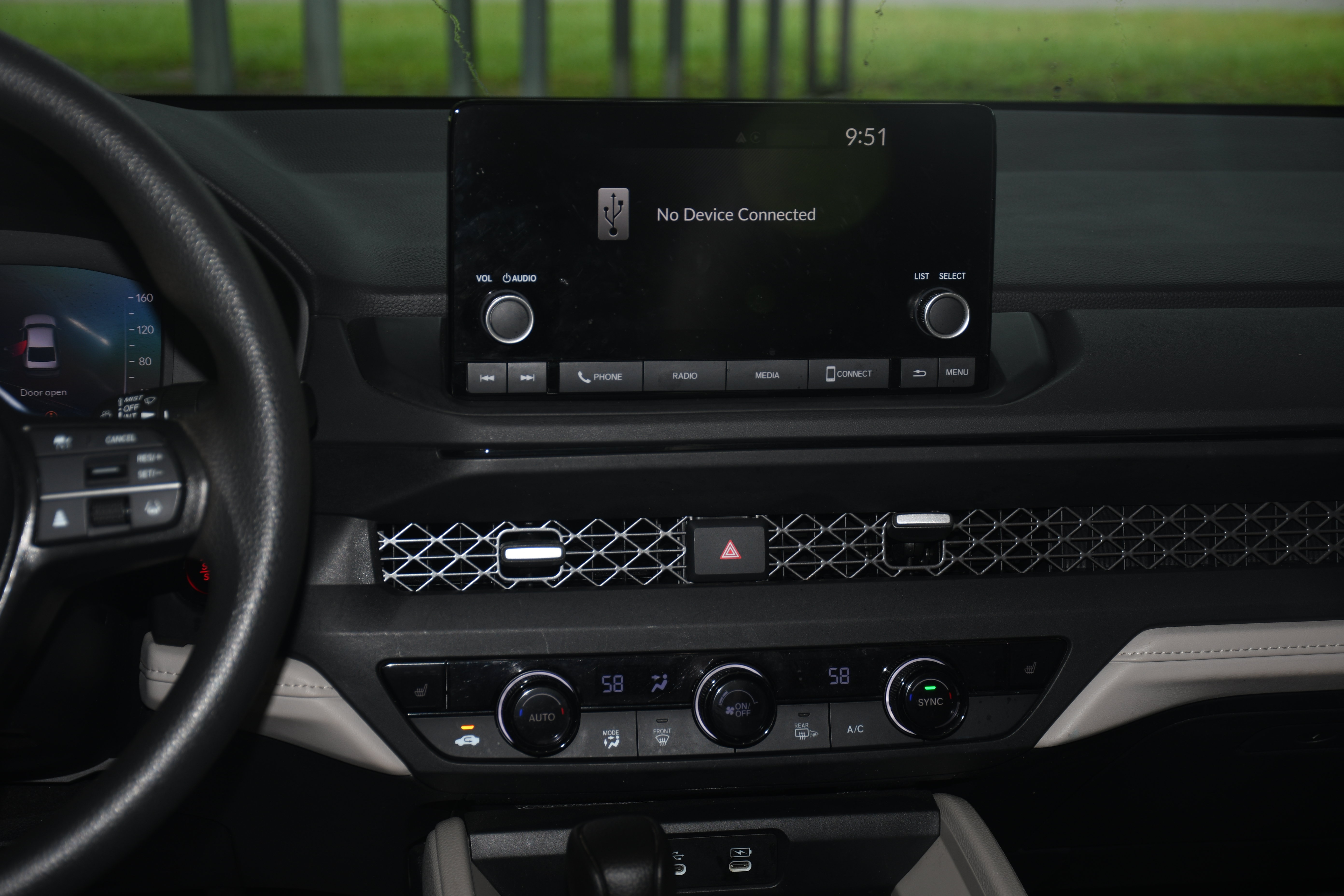 Used 2025 Honda Accord SE image 17