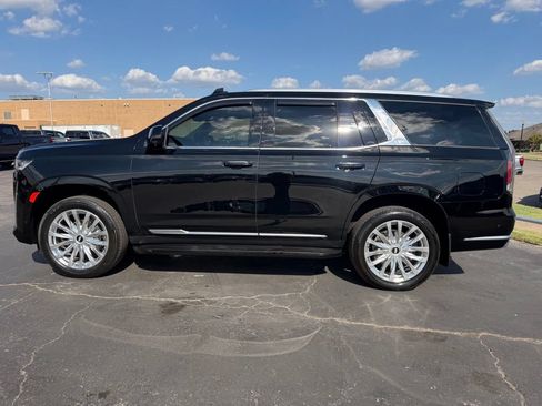 Used 2024 Cadillac Escalade Premium Luxury AWD/4WD image 12