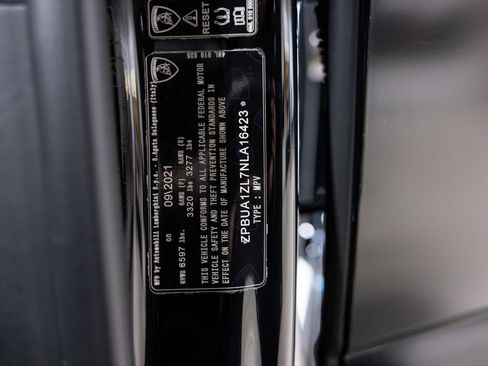 Used 2022 Lamborghini Urus image 49