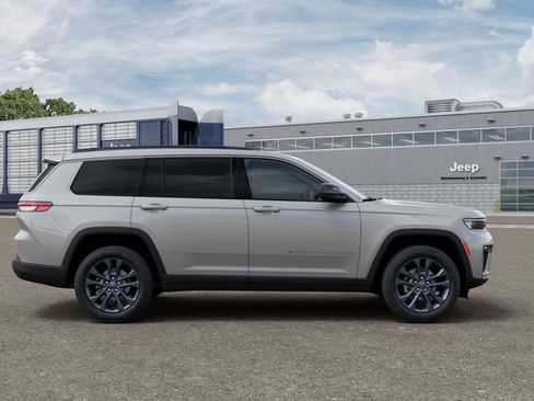 New 2026 Jeep Grand Cherokee L Limited AWD/4WD image 21