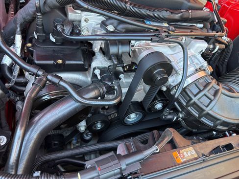 Used 2021 Chevrolet Camaro ZL1 RWD image 32