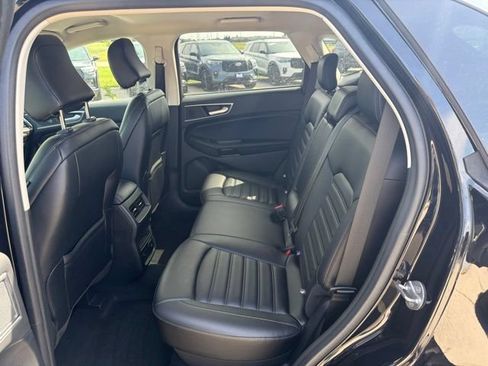 Used 2023 Ford Edge SEL w/ Convenience Package AWD/4WD image 9