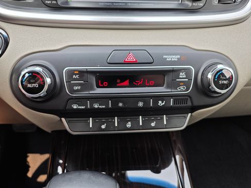 Used 2019 Kia Sorento EX w/ EX Touring Package AWD/4WD image 16