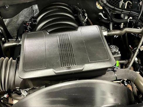 Used 2024 Chevrolet Silverado 2500 LT image 43