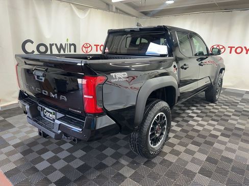 New 2025 Toyota Tacoma TRD Off-Road AWD/4WD image 8