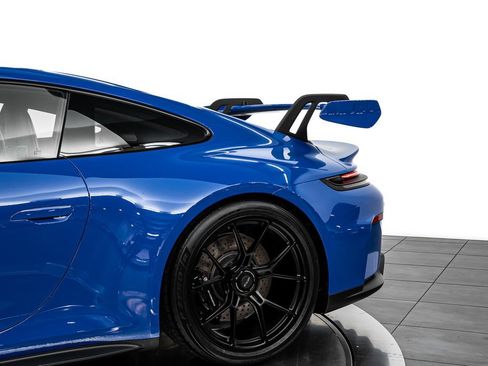Used 2025 Porsche 911 GT3 RWD image 19