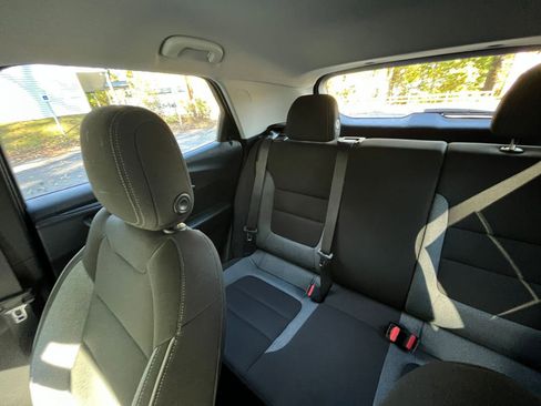 Used 2025 Chevrolet TrailBlazer LT image 35