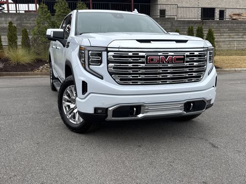 New 2026 GMC Sierra 1500 Denali w/ Technology Package AWD/4WD image 2