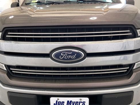 Used 2018 Ford F150 Lariat image 27