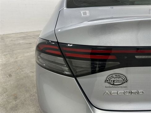 Used 2023 Honda Accord EX image 22