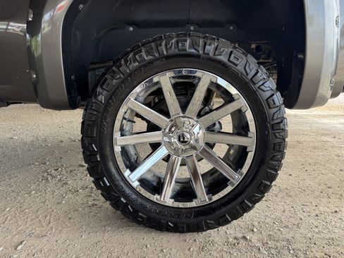 Used 2019 GMC Sierra 1500 SLT AWD/4WD image 43