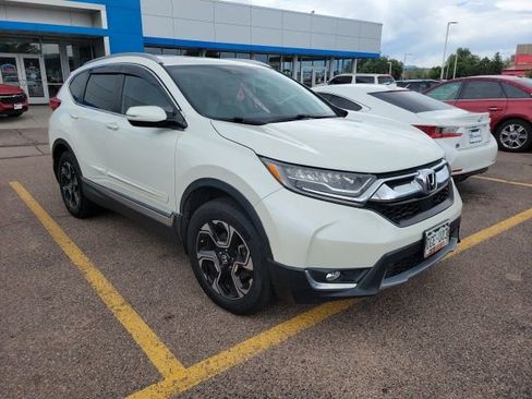 Used 2018 Honda CR-V Touring image 3