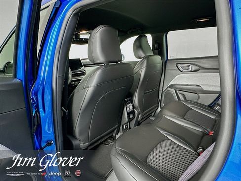 New 2026 Jeep Compass Latitude image 14