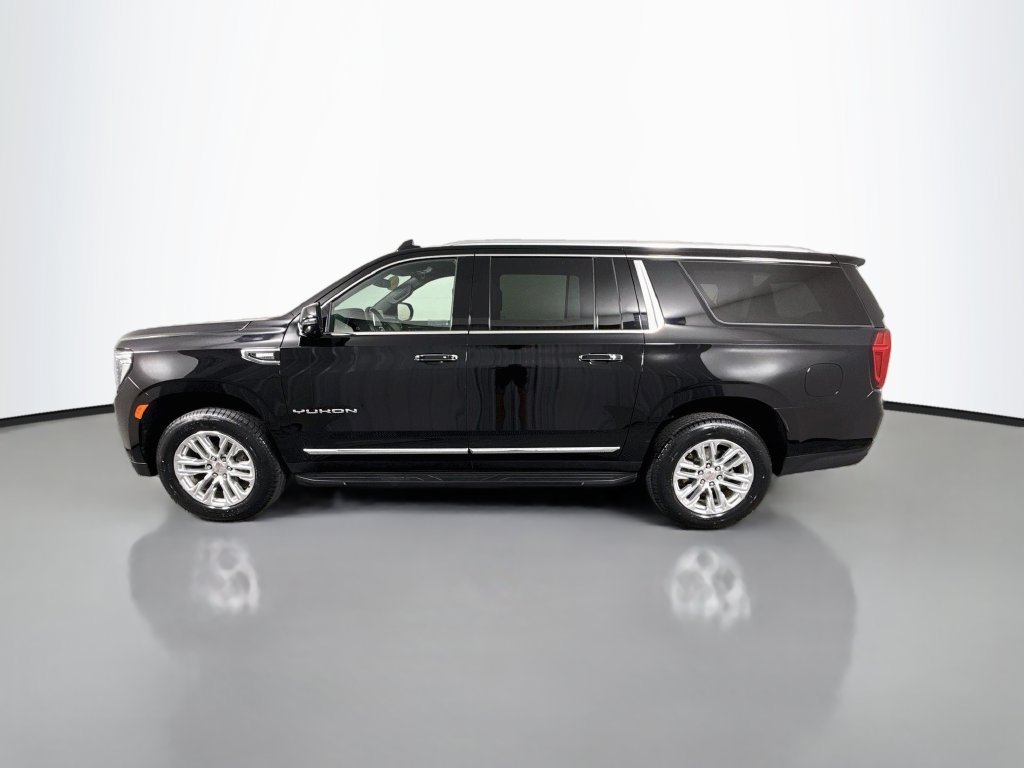 Used 2024 GMC Yukon XL SLT w/ SLT Luxury Package AWD/4WD image 4