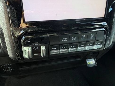 Used 2025 RAM 2500 Tradesman w/ Safety Group AWD/4WD image 10